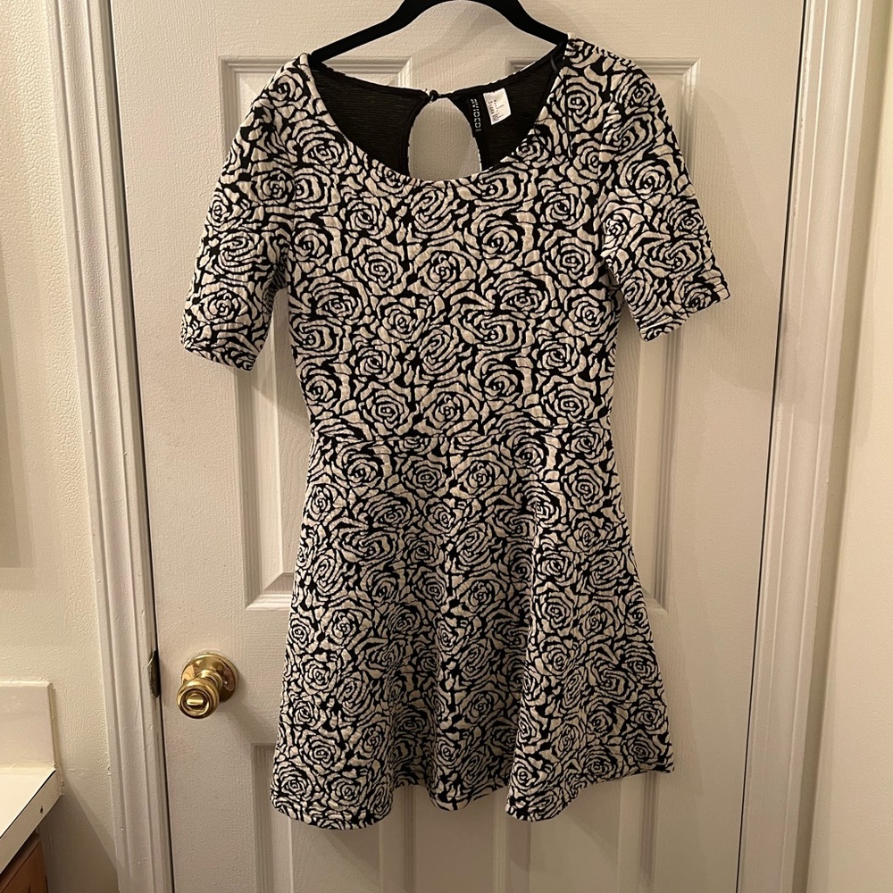 H&M Size 8 Floral Dress